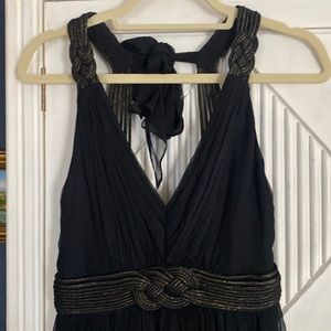 BCBG size 6 cocktail dress. Excellent condition. Beautiful back with bow!